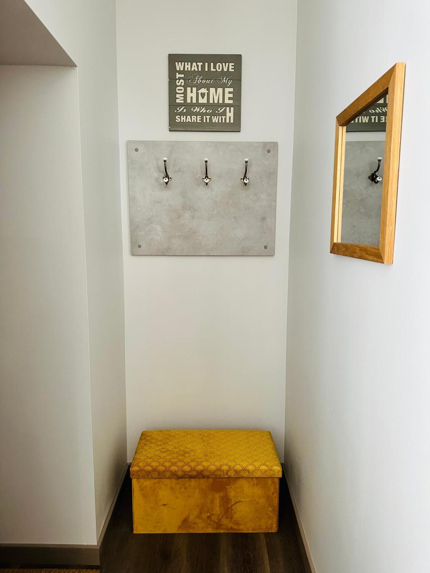 Huoneisto White Lux Next To The Old Town With Free Parking And High Speed Internet *